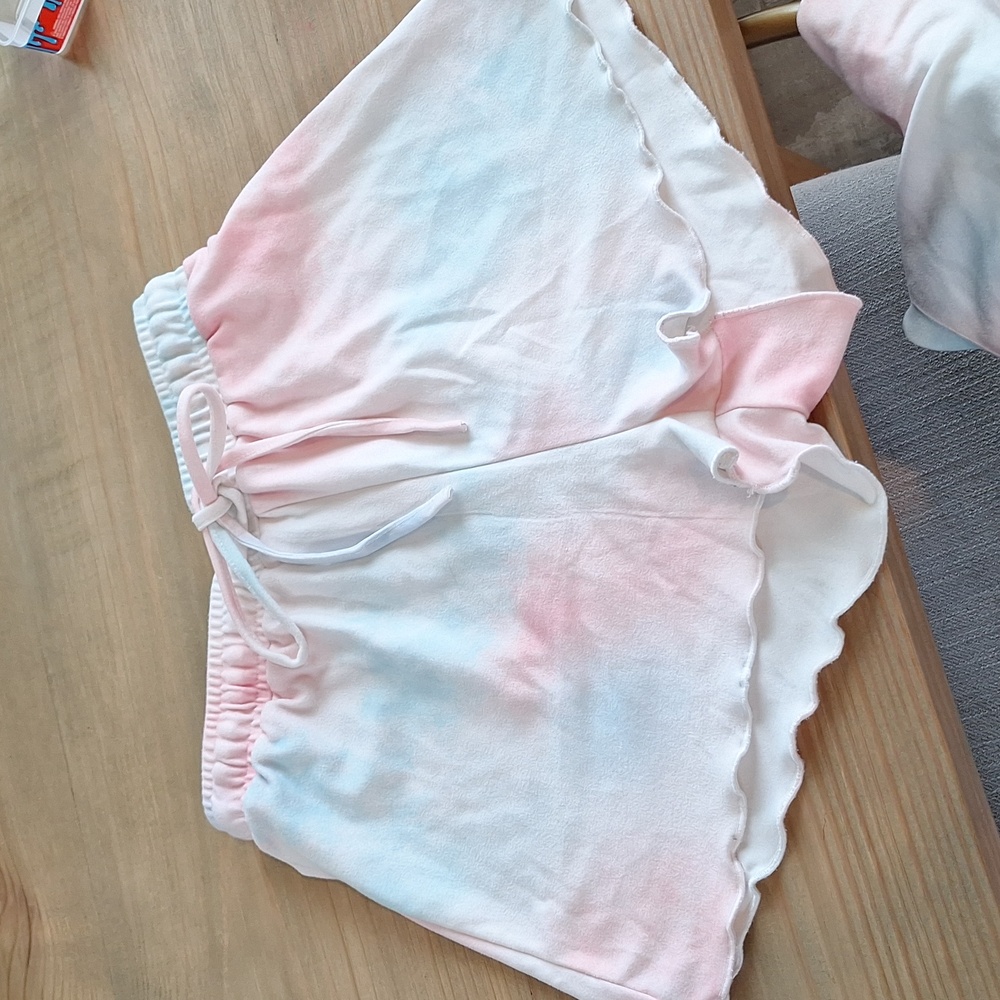 Matching Set - Picture 2 of 4
